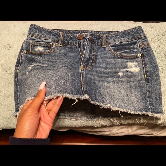 American Eagle mini skirt - Picture 3 of 4